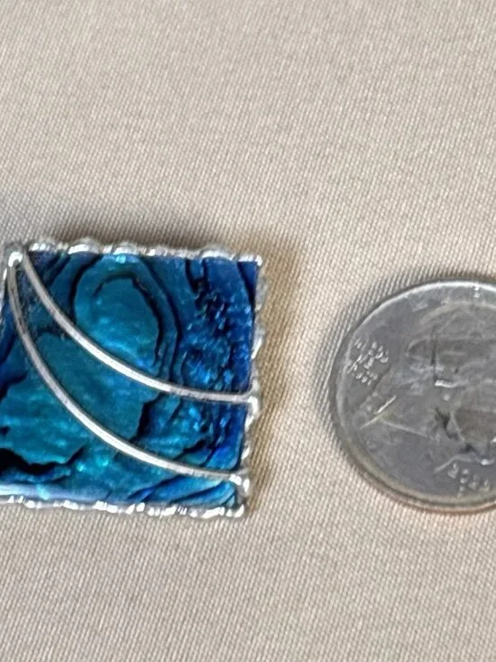 Vintage Square Carved Abalone Brooch – Artisan Made, Beautifully Handmade B69 - Picture 5 of 5